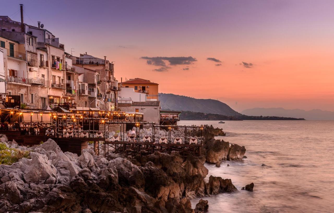 Favolosa Casa Vacanza A Чефалу Экстерьер фото